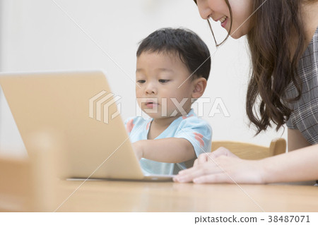 Infant computer 38487071