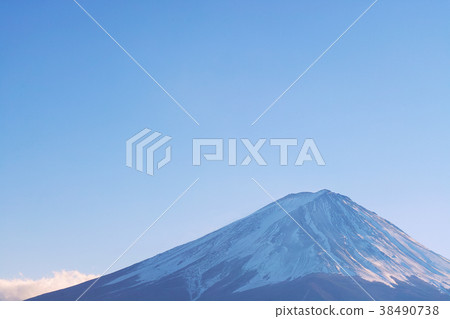 [材料，背景等]富士山（被雪覆蓋的區域，複製空間） 38490738
