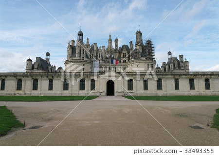 Chambord Castle front view taken January 24, 2018 38493358