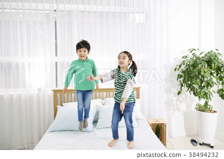 Houses, Bedrooms, Children, Koreans 38494232