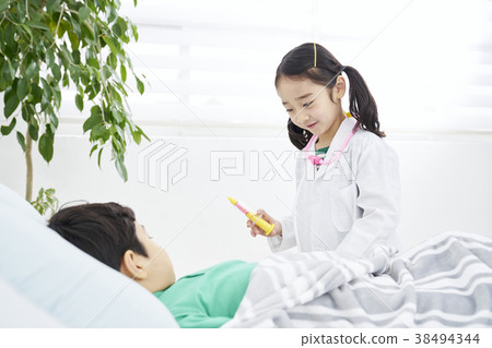 Role play, hospital play, children, Korean Role play, hospital play, children, Korean 38494344