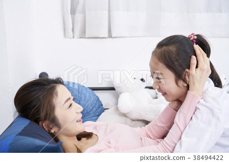 Housing, Life, Mother, Child, Korean Housing, Life, Mother, Child, Korean 38494422