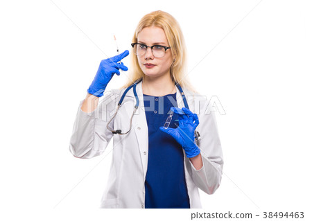 Woman doctor holds injection 38494463