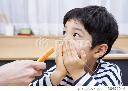 Eating, eating, children, mother, Korean Eating, eating, children, mother, Korean 38494944