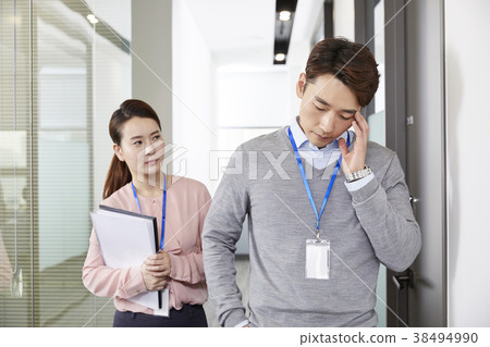 Businessman, Business Woman, Korean Businessman, Business Woman, Korean 38494990
