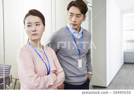 Businessman, Business Woman, Korean Businessman, Business Woman, Korean 38495038