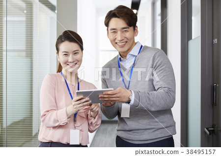 Businessman, Business Woman, Korean Businessman, Business Woman, Korean 38495157