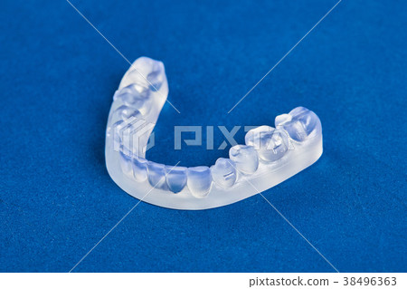 Pre-orthodontic dental trainer alignment appliance 38496363
