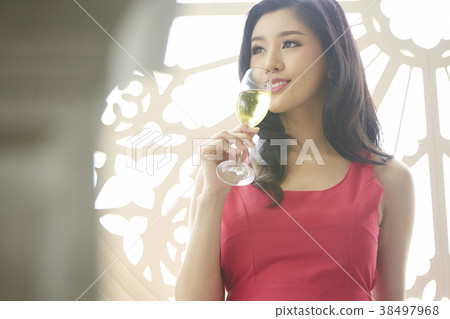 Woman dress up Woman dress up 38497968