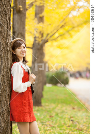 秋葉和婦女 38498614