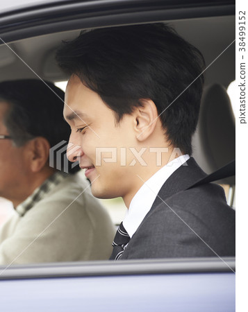 駕駛學校的講師 38499152