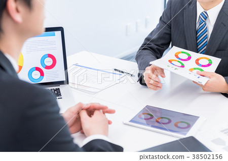 Businessman, business talk, proposal, meeting Businessman, business talk, proposal, meeting 38502156