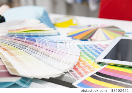 Apparel Meeting Room Meeting Room Office Apparel Meeting Room Meeting Room Office 38502421