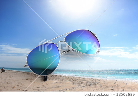 Sunglasses in the south country 38502689