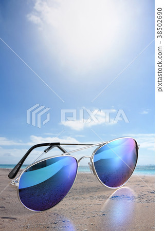 Sunglasses in the south country Sunglasses in the south country 38502690