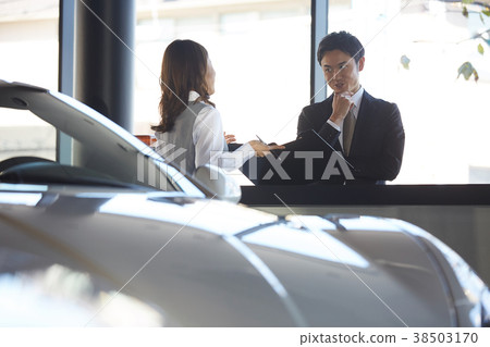 汽車經銷商員工男女 汽車經銷商員工男女 38503170