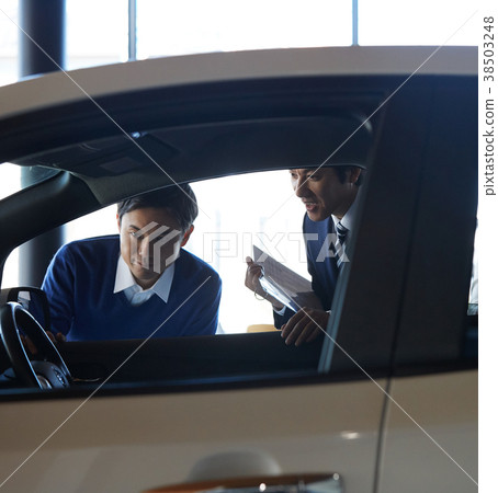 Car dealer service 38503248