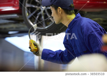 Car maintenance pit mechanic Car maintenance pit mechanic 38503510