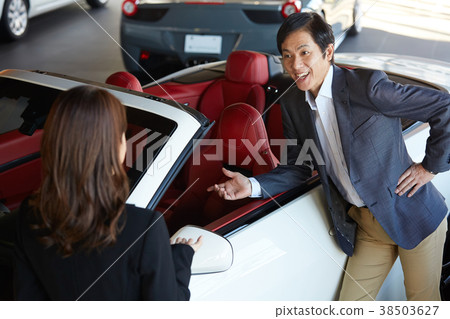 汽車經銷商執行執行豪華車 38503627