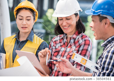 engineers and teamwork, meeting successful project 38504561