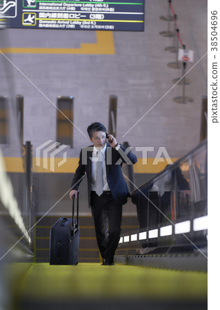 商人在機場 38504696