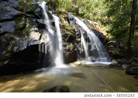 Kinayori Waterfall (Miyazu City, Kyoto Prefecture) Kinayori Waterfall (Miyazu City, Kyoto Prefecture) 38505283
