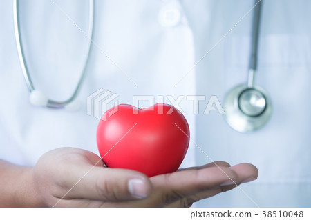 Medicine doctor red heart medicine pharmacy  38510048
