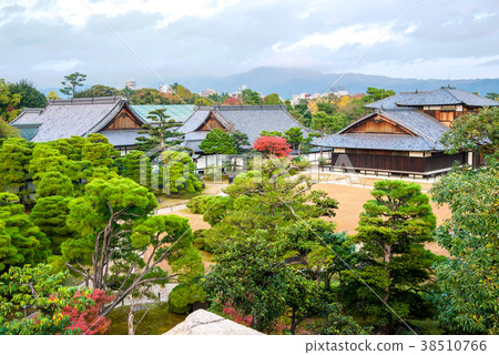 Kyoto Nijo Castle Honmaru Garden 38510766