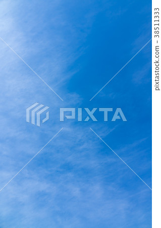 二月的天空和雲彩 38511333