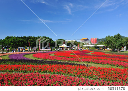 Landscaping, garden, grass, park, courtyard, flower, planting, garden, landscape design Landscaping, garden, grass, park, courtyard, flower, planting, garden, landscape design 38511878