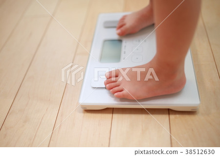Weight scale (body fat scale health care weight measurement beauty exercise diet training measurement) 38512630