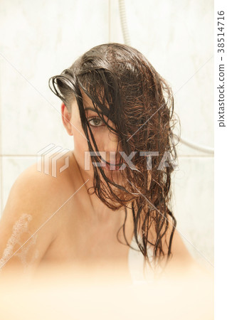 Beautiful women relaxing in her bath Beautiful women relaxing in her bath 38514716
