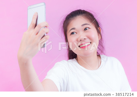 Portrait of beautiful young asian woman Portrait of beautiful young asian woman 38517214