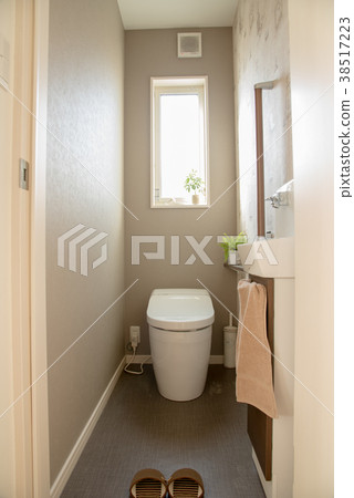 Residential toilet 38517223