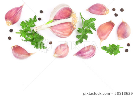 garlic with peppercorns and parsley isolated on garlic with peppercorns and parsley isolated on 38518629
