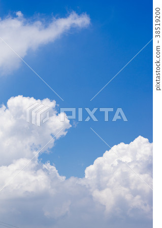 Material of great power of white incoming clouds and clear sky clear blue sky background image completion forecast view Perth material side 38519200