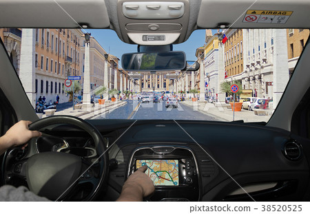 Driving with GPS in city centre of Rome, Italy 38520525