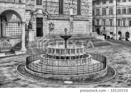 Fontana Maggiore,ancient fountain in Perugia,Italy 38520550