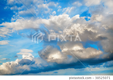Sky with clouds 38525071
