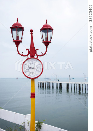 clock 38525402