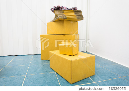 Cardboard boxes in the room delivery service 38526055
