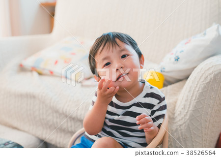 吃 品嚐 男生 38526564