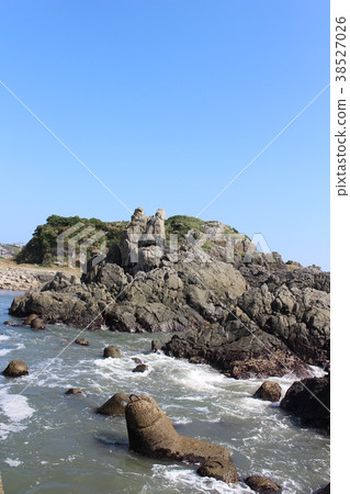 Rock dogs in Chiba Prefecture 38527026