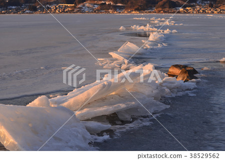 Su訪湖的上帝過境 38529562