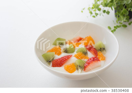 Morning vitamin yogurt 38530408