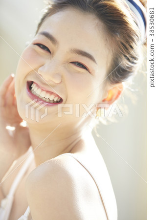 Female beauty image 38530681