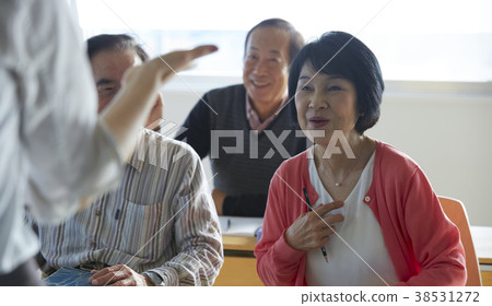 Senior attending English conversation class 38531272