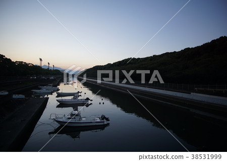 Oita City Pontoon 38531999