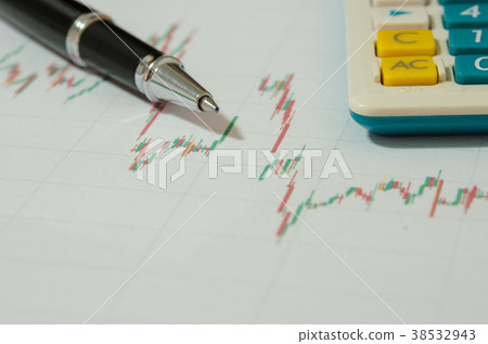 Graph and pen Graph and pen 38532943