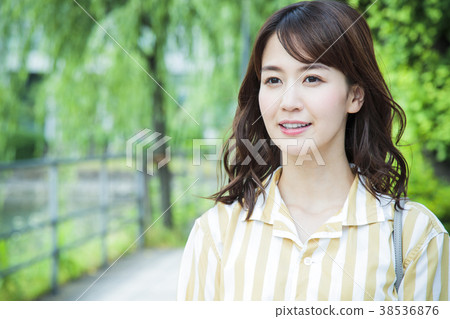 女性商務OL通勤 38536876